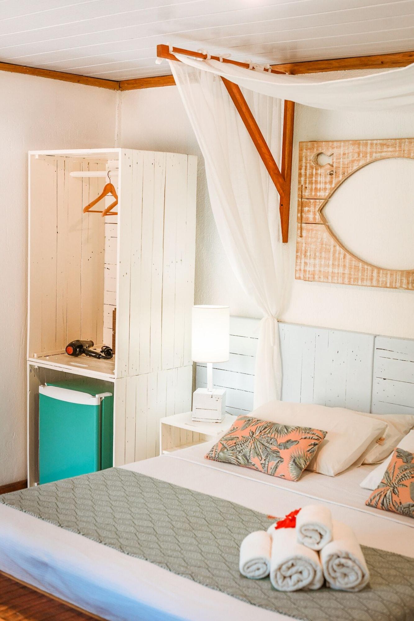 Ecocharme Pousada Pedra Do Mar Фернанду ди Нороня Екстериор снимка