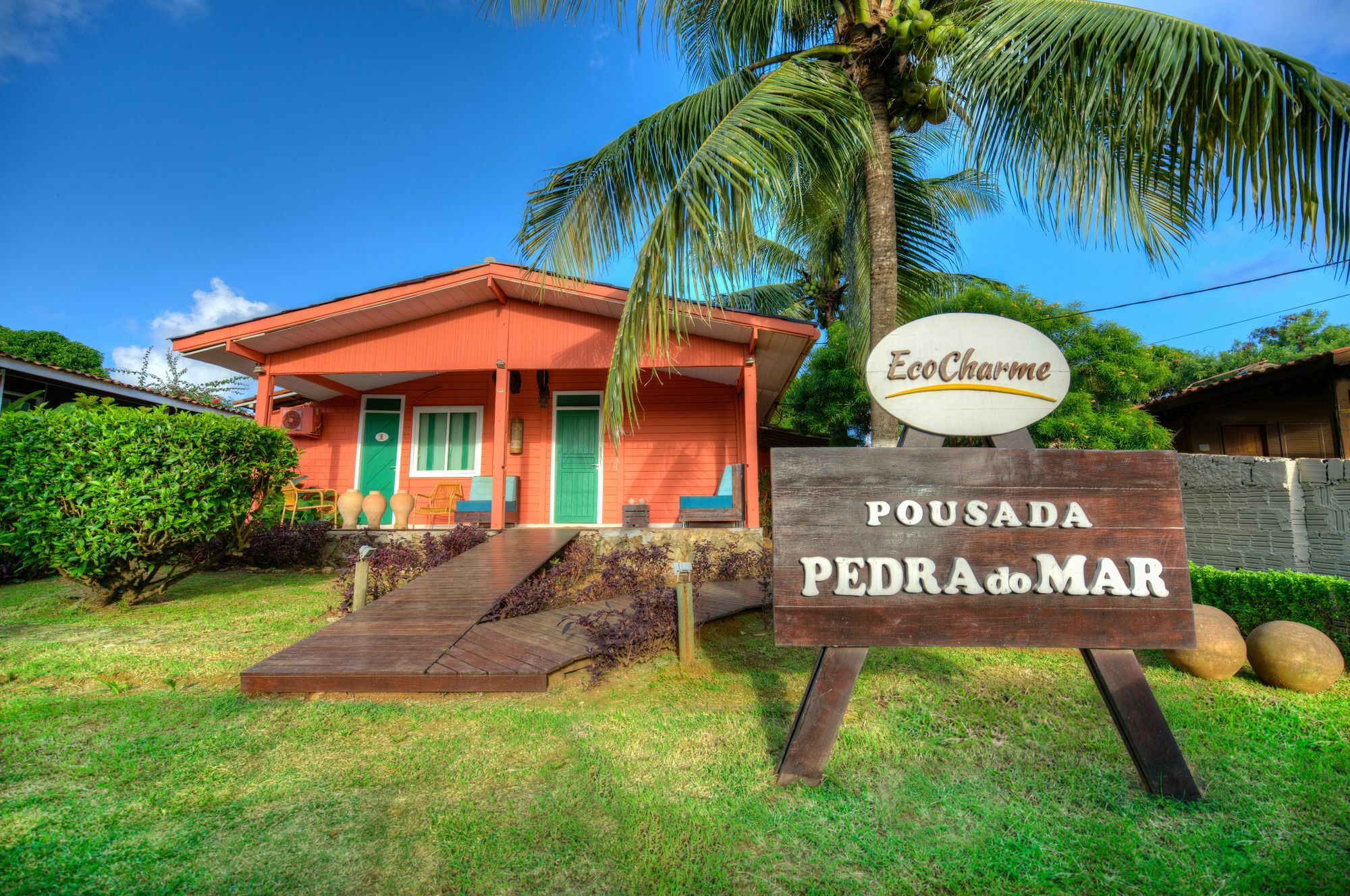 Ecocharme Pousada Pedra Do Mar Фернанду ди Нороня Екстериор снимка